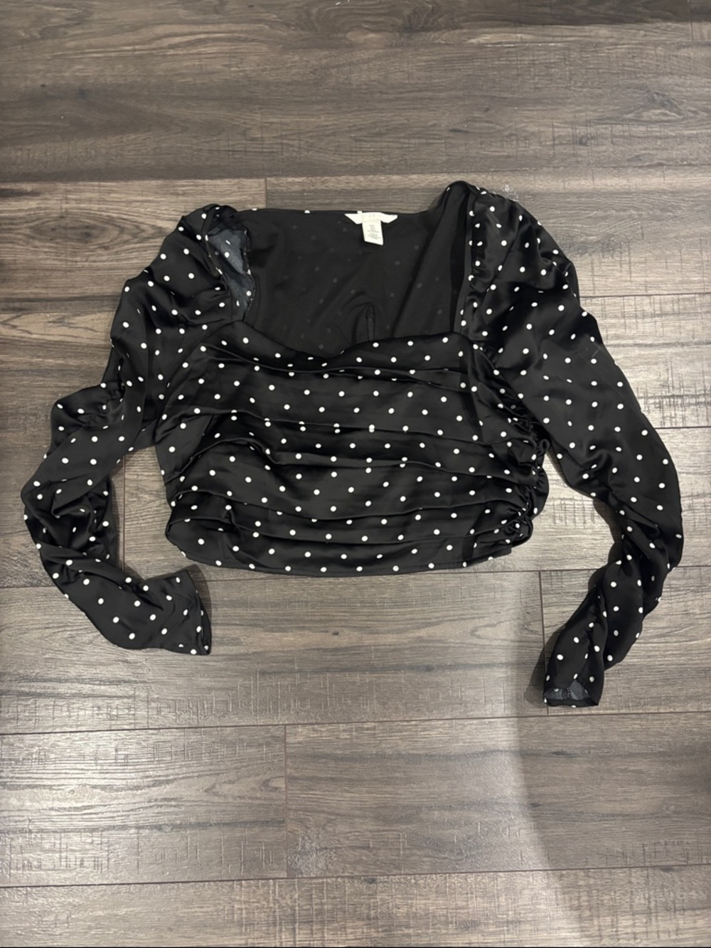 H&’ Black Polka Dot Long-Sleeve Square Neck Crop Blouse